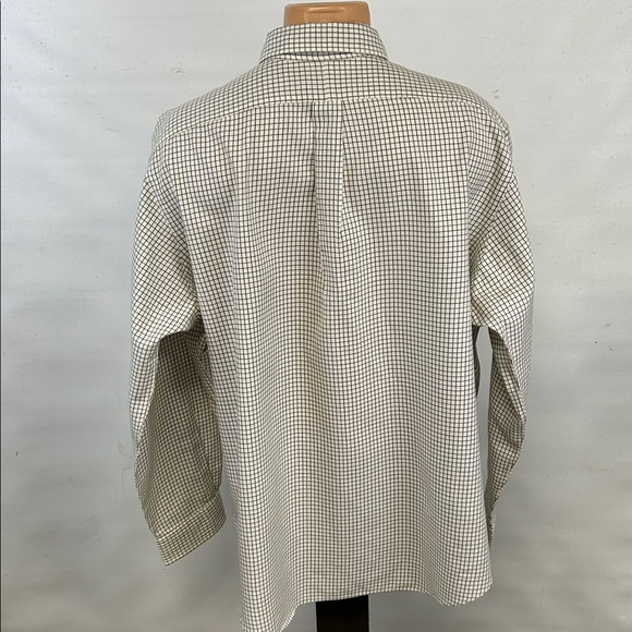 Ralph Lauren long sleeve button down collar shirt.  XXL - Picture 6 of 8